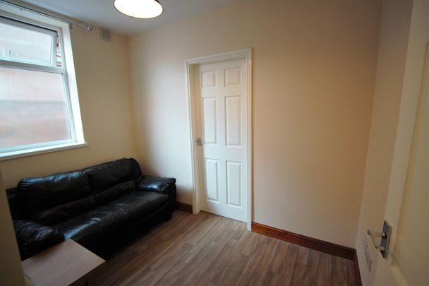 1 Bed Maisonette, St. Peters Road, LE2 - Photo 1