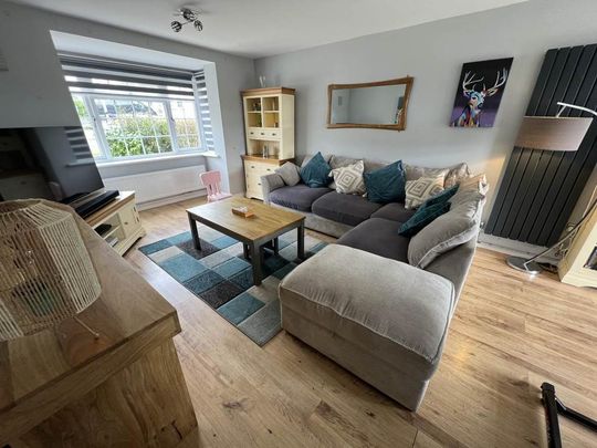 5 bedroom detached house to rent - Photo 1