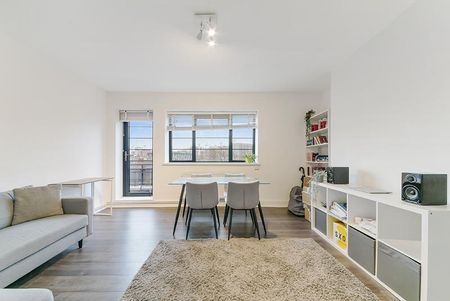 3 bedroom apartment to rent - Photo 3