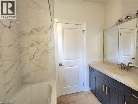 For Lease - 15 SHAMROCK Common, St. Catharines, Ontario - Photo 5