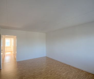 "..hell, freundlich & idyllischer Balkon" - Photo 2