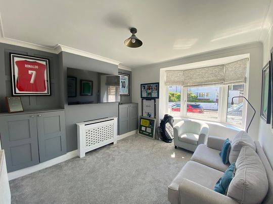 Grange Road, West Cross, Swansea, SA3 - Photo 1