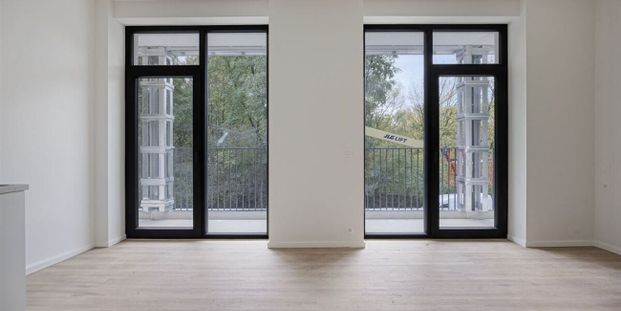 Appartement te huur in Sint-Lambrechts-Woluwe voor € 900 met 1 slaapkamer - Photo 1