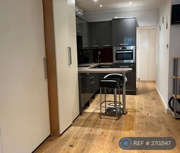 Studio to rent - Photo 3