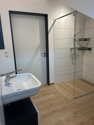 Neubau helle Dachgeschosswohnung mit Balkon und eigenem Garten - Photo 4