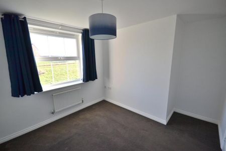 1 bedroom ground floor flat to rent - Photo 3