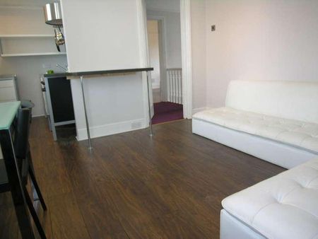 Bedroom Property In Winton, BH9 - Photo 2