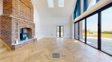 4 bedroom detached house to rent - Photo 3