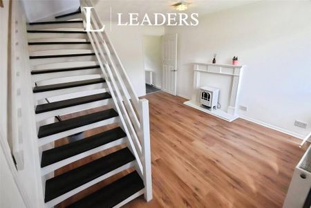 2 bedroom semi-detached house to rent - Photo 2