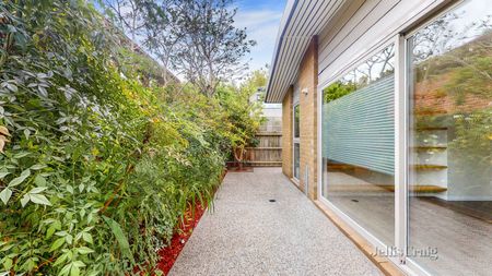 24 Erica Ave, Glen Iris - Photo 4