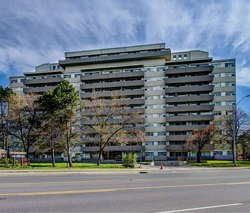 Royal Tower | 121 Agnes St., Mississauga - Photo 1