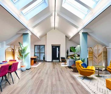 Bedroom Bronze (Shared Bathroom 12) - Photo 6