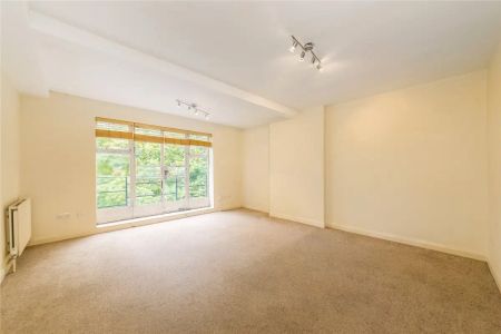 2 bedroom flat in Bloomsbury - Photo 4