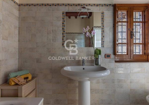 via miramare, 3, Camaiore, Tuscany 55041