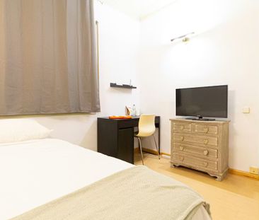 Carrer de Muntaner, Barcelona, Catalonia 08022 - Photo 3