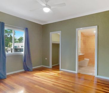 GREAT LOCATION IN WEST END- Spacious 4 Bedroom Home with Pool & Solar - Photo 4