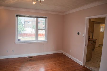 For Lease - 2809 Victoria Park Avenue Unit# Upper, Toronto, Ontario - Photo 4