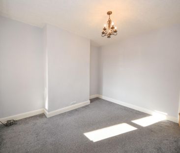 2 bed House - Terraced for Rent - Photo 3