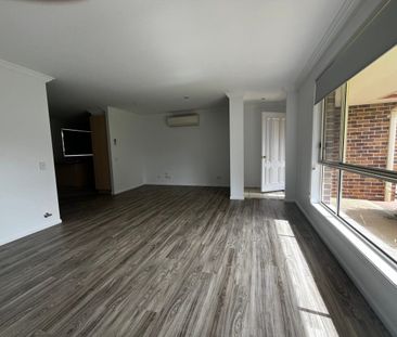 CHARMING FAMILY HOME - Photo 2