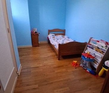 Location Maison 5 pièces 154m² ROCHEFORT 17300 - Photo 4