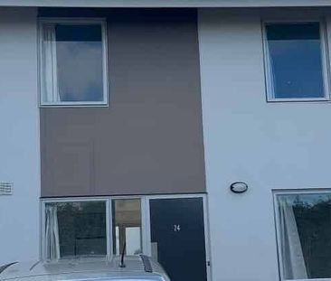 A home with new renovations - Photo 5