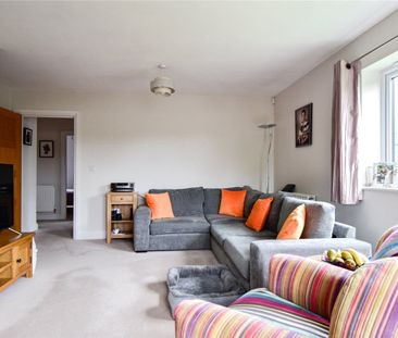 Well presented 2 bedroom apartment to rent in the popular village o... - Photo 3