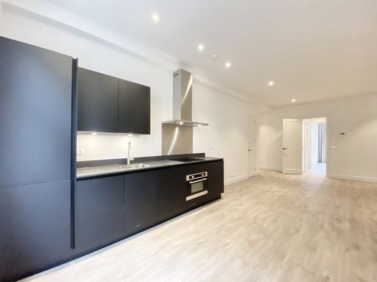 Te huur: Appartement Govert Flinckstraat in Amsterdam - Photo 1