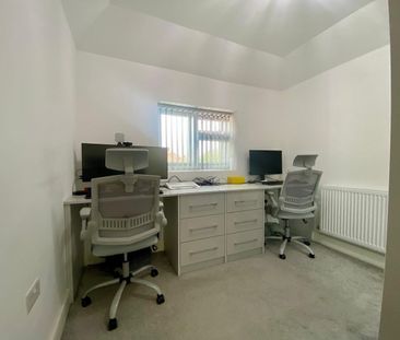 5 Bed Semi-Detached House, Fairmead Road, CR0 - Photo 6