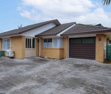 Newly Refurbished and Family-Ready - Photo 4