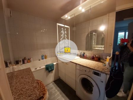 Location Appartement 4 pièces 83m² ST PRIEST 69800 - Photo 2