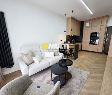 Apartament z balkonem z widokiem na rzekę. - Фото 1