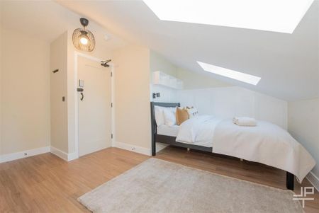 1 bedroom in a house share to rent - Photo 3