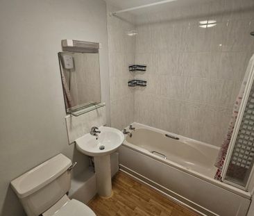 2 bedroom apartment to rent - Photo 6