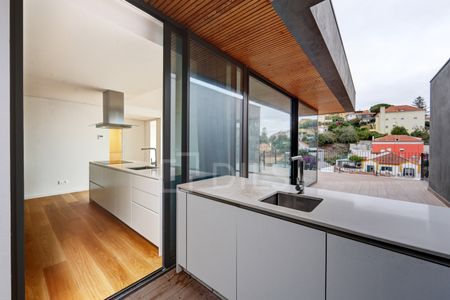 Apartamento T2 novo, com vista de mar e 2 lugares de estacionamento, no Estoril - Photo 3