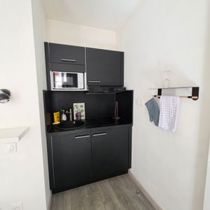 Location Appartement 1 pièce 16m² MULHOUSE 68100 - Photo 2