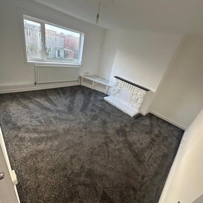 Greenland Avenue South, Maltby, S66 7ER - Photo 1