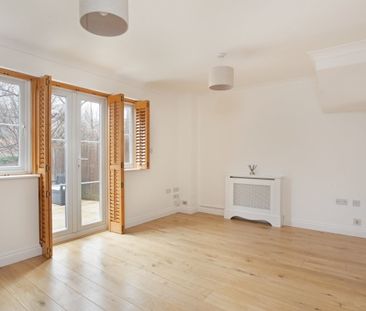 3 bedroom end of terrace house to rent - Photo 1