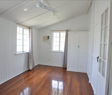 1 Alexandra Street, North Ward QLD 4810 - House For Rent | Domain - Photo 5