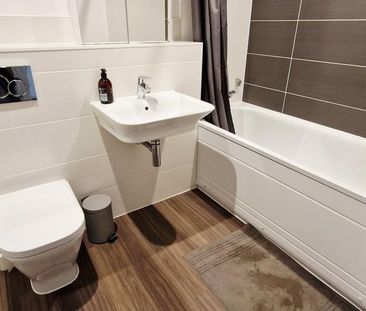 2 bedroom apartment to rent - Photo 6