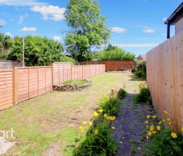 2 bedroom semi-detached house to rent - Photo 2
