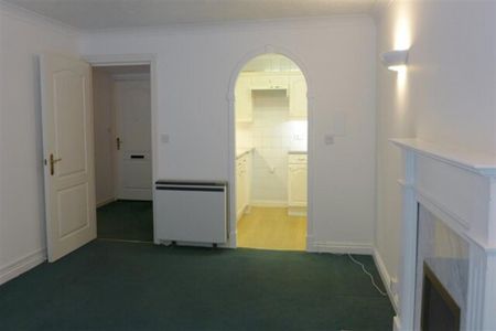 2 bedroom retirement property to rent - Photo 2