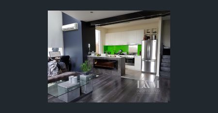 Stylish Dual euro Level Retreat in Prime Location - Photo 2