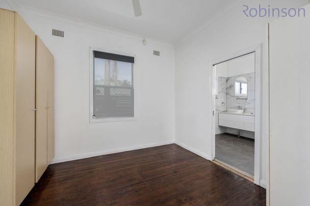Renovated three bedroom home - Photo 1