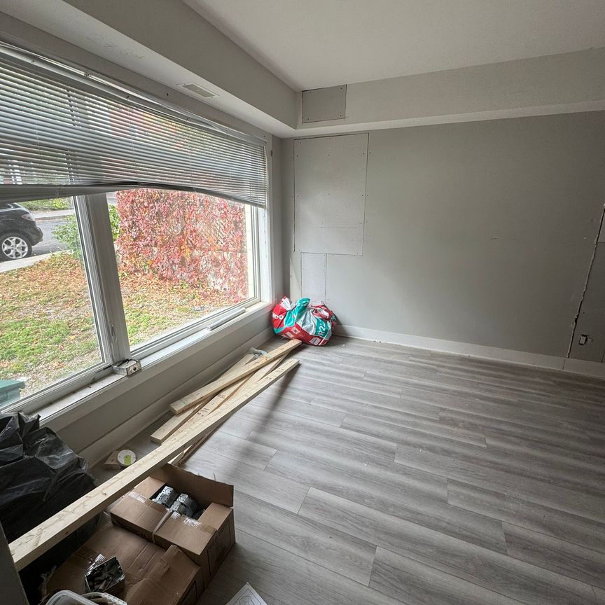 173 Henderson Ave - Photo 1