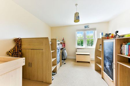 6 bedroom detached house to rent - Photo 4