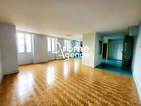 Location Appartement 5 pièces 116m² ST MARCEL LES VALENCE 26320 - Photo 4