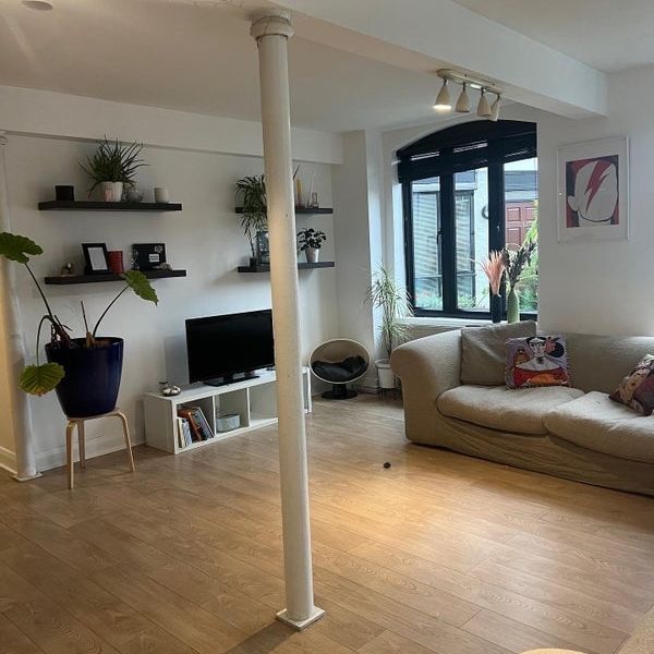 Room in a Shared Flat, Milborne Street, E9 - Photo 1