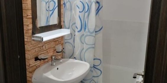 Apartament o camera decomandat, in zona Cetatii - Fotografie 3