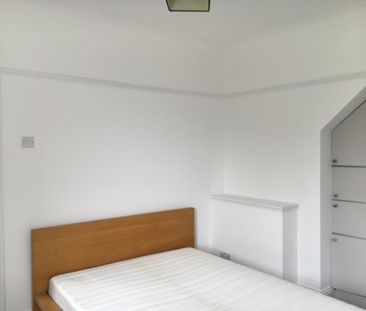 1 Bed Flat, Ferme Park Road, N8 - Photo 5