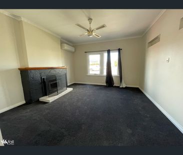 10 Elwick Road, Glenorchy, Tas 7010 - Photo 4